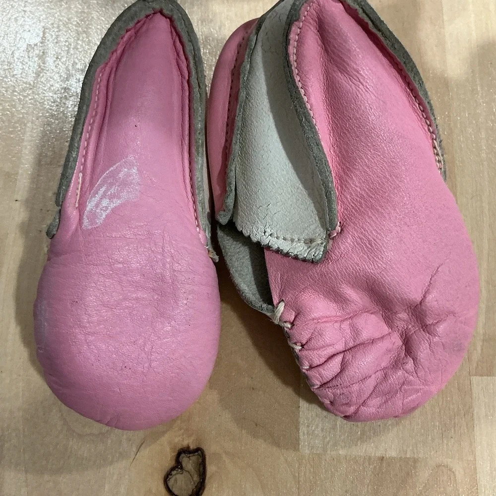 Vintage Baby Moccasins Pink Leather Beadwork Child's Size 4